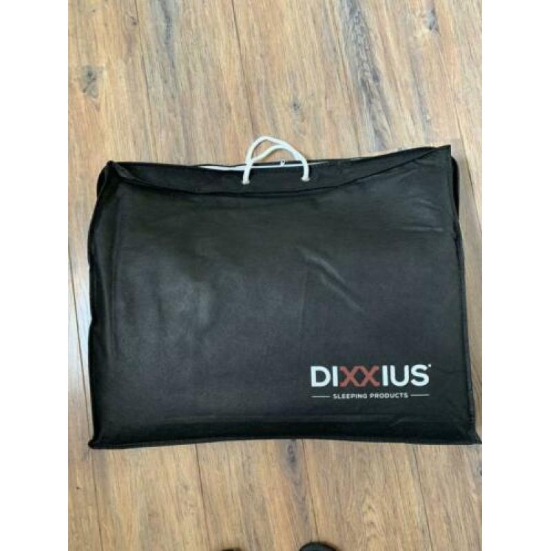 Nieuw! Latex Dixxius kussen medium €40