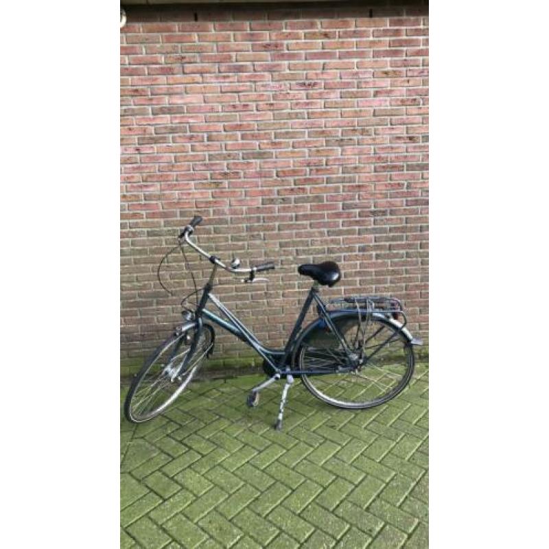 Mooie damesfiets Union Luxor met werkende verlichting