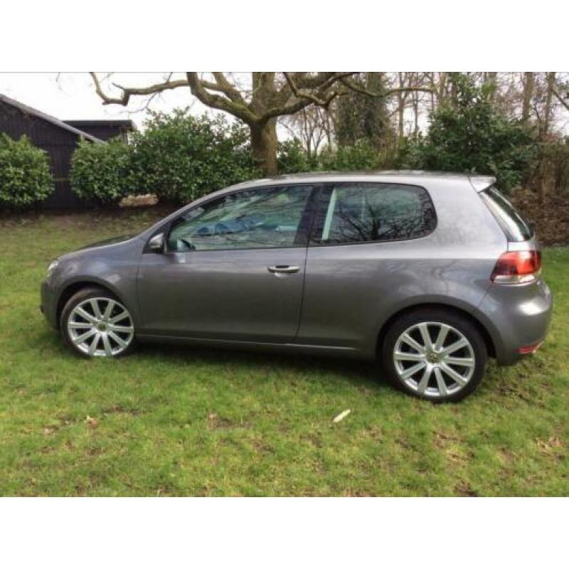 Volkswagen Golf 1.4 TSI Highline 90KW DSG 2011 Grijs 3-deurs