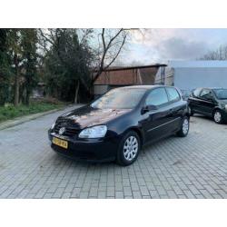 Volkswagen Golf 1.9 TDI 66KW EU4 - CLIMAT / CRUISE / LMVELG