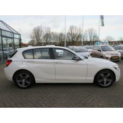 BMW 1-serie 118i Business+ /5-DRS/XENON/NAVI/AUTOMAAT/NAP!