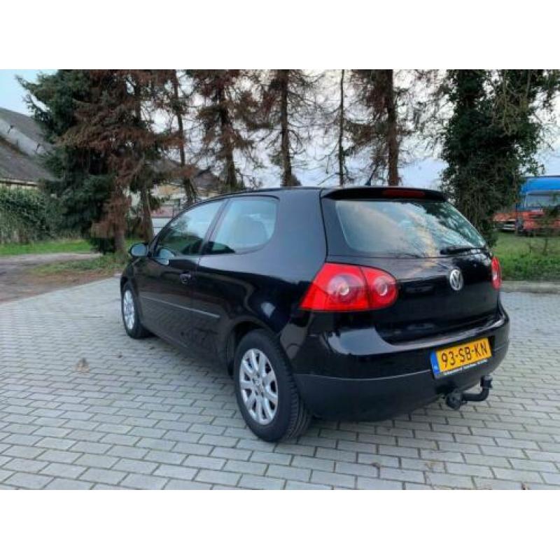 Volkswagen Golf 1.9 TDI 66KW EU4 - CLIMAT / CRUISE / LMVELG