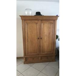 Mooie houten eiken kast H 185 B 142,5 D 51 cm