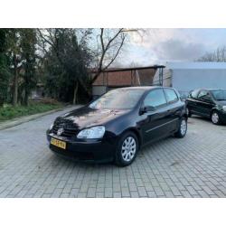 Volkswagen Golf 1.9 TDI 66KW EU4 - CLIMAT / CRUISE / LMVELG