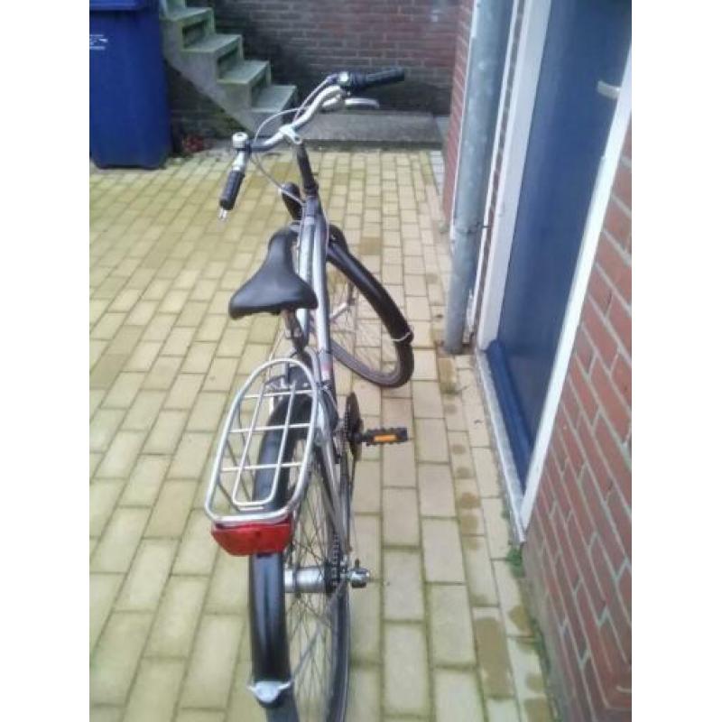 Gazelle jongens fiets 26 inch met terug trap rem en 3 vers.