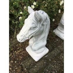 Sculptuur paardenhoofd,vol steen-tuin deco-Accessoires