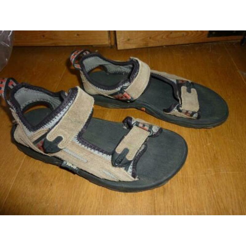 Teva sandalen 36