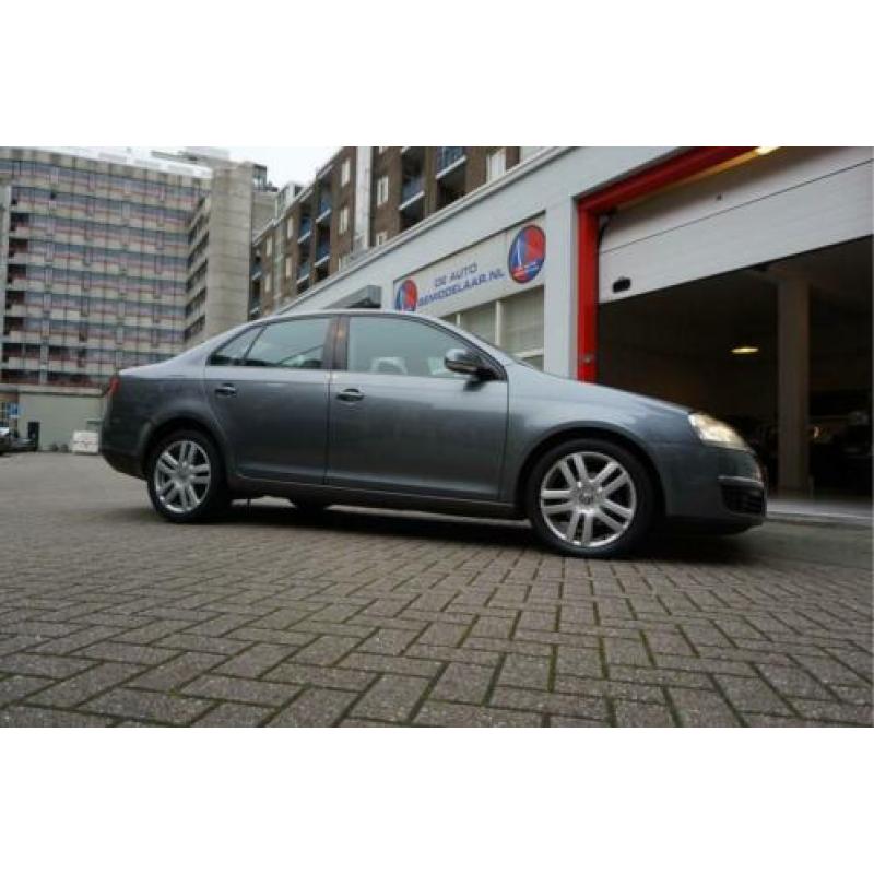 Volkswagen Jetta 1.6 Trendline * Luxe zeer nette auto * 3de