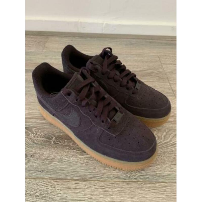 Nike Airforce paars suede (NIEUW)