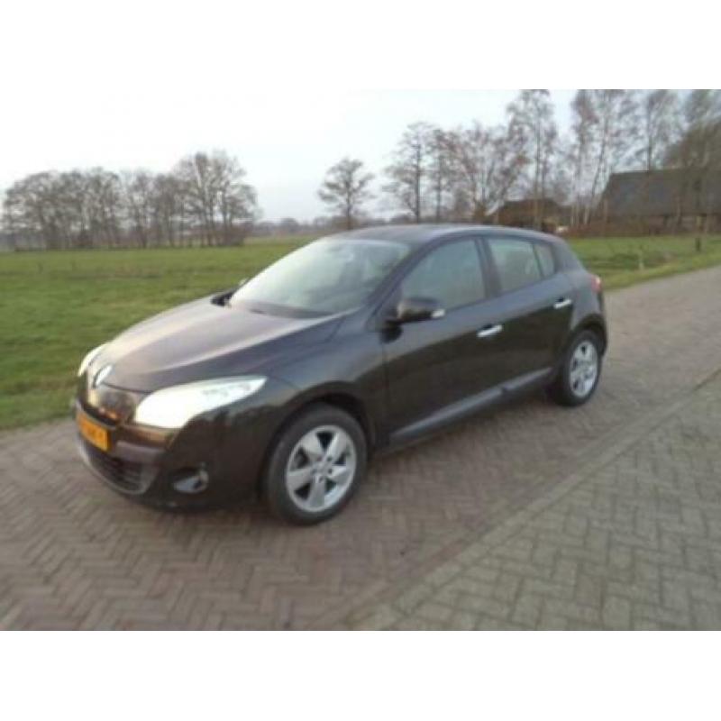 Renault Mégane 1.6 Dynamique NAVI TRHAAK CRUISE PDC