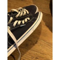 Vans 37