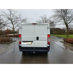 Peugeot Boxer 2.2 hdi met luchtvering achter.