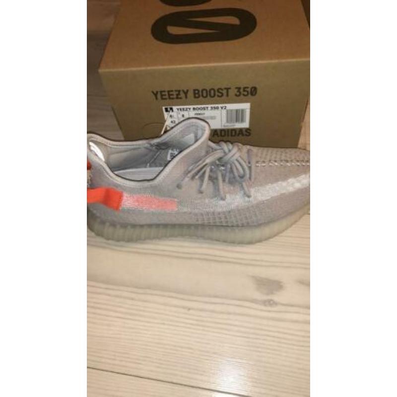 Yeezy boost V2 maat 42