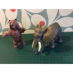 Schleich vintage olifant en beer en hekken