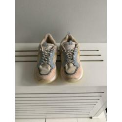 Zara sneakers mt 36