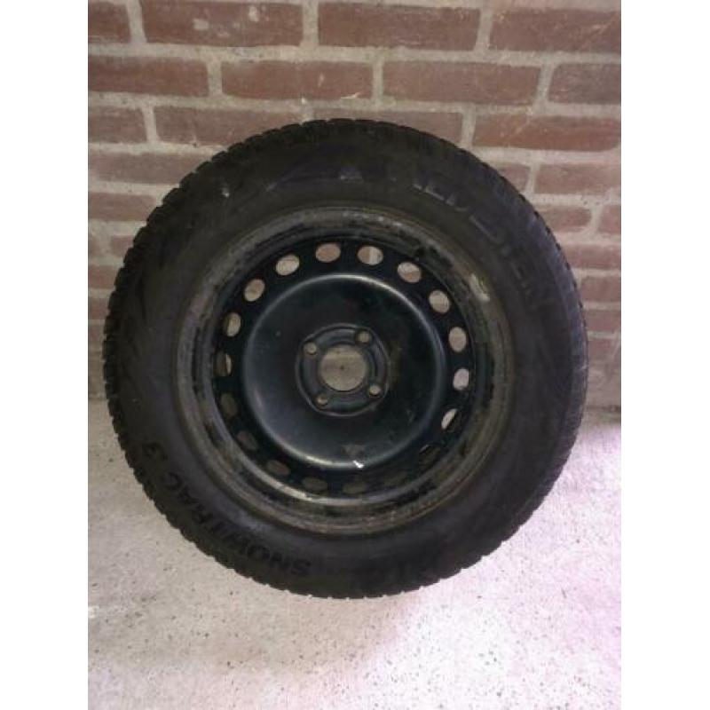 Vredestein banden+velgen 195/65/15R Renault/Citroën/Peugeot.