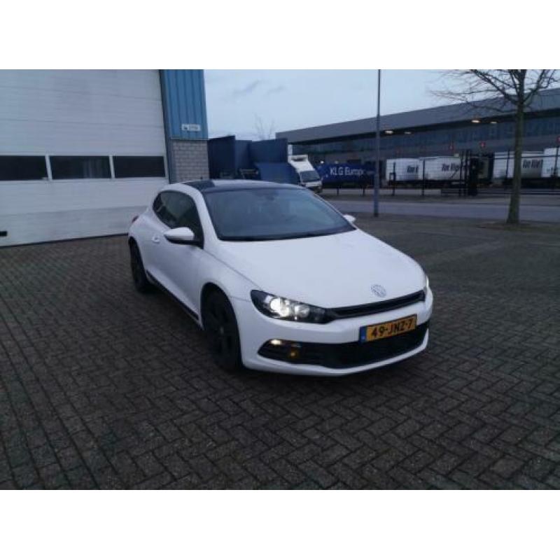 Volkswagen Scirocco 2.0 TSI Highline Plus