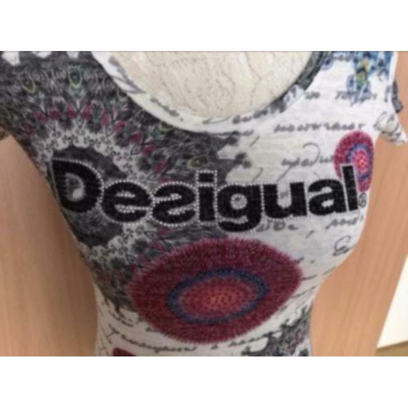 Desigual top maat XS/S NIEUW