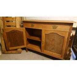 Antieke kast met 2 lades (commode)