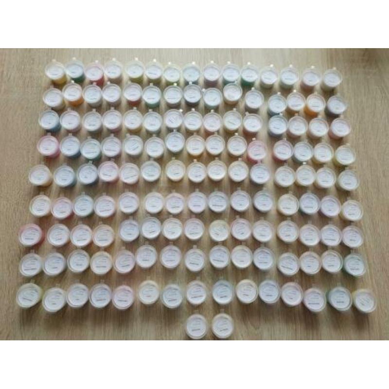 137 verschillende geuren waxmelts!