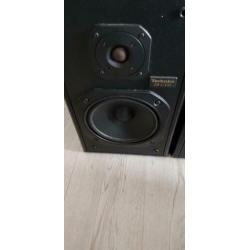 Technics speakers