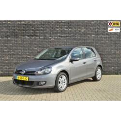 Volkswagen Golf Airco/ Parkeersensoren/ Stoelverwarming/ Ele