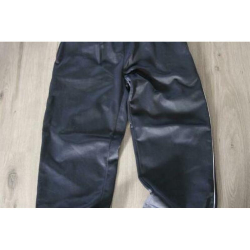 Jongen sport broek, maat 134-140 (CE)