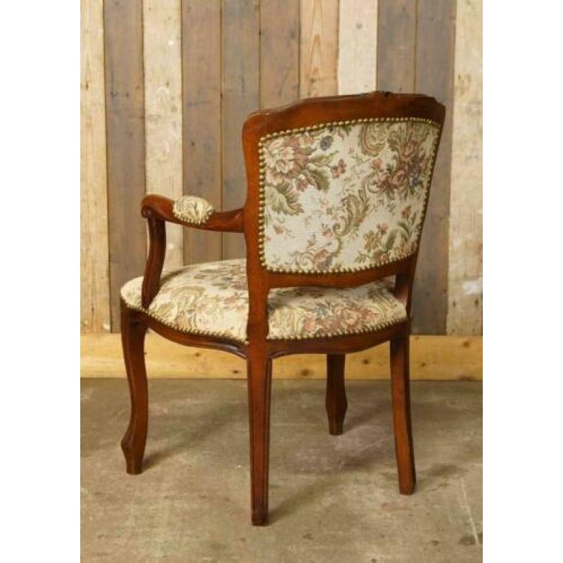 Oude brocante Louis XV stoel met beige bekleding - fauteuil