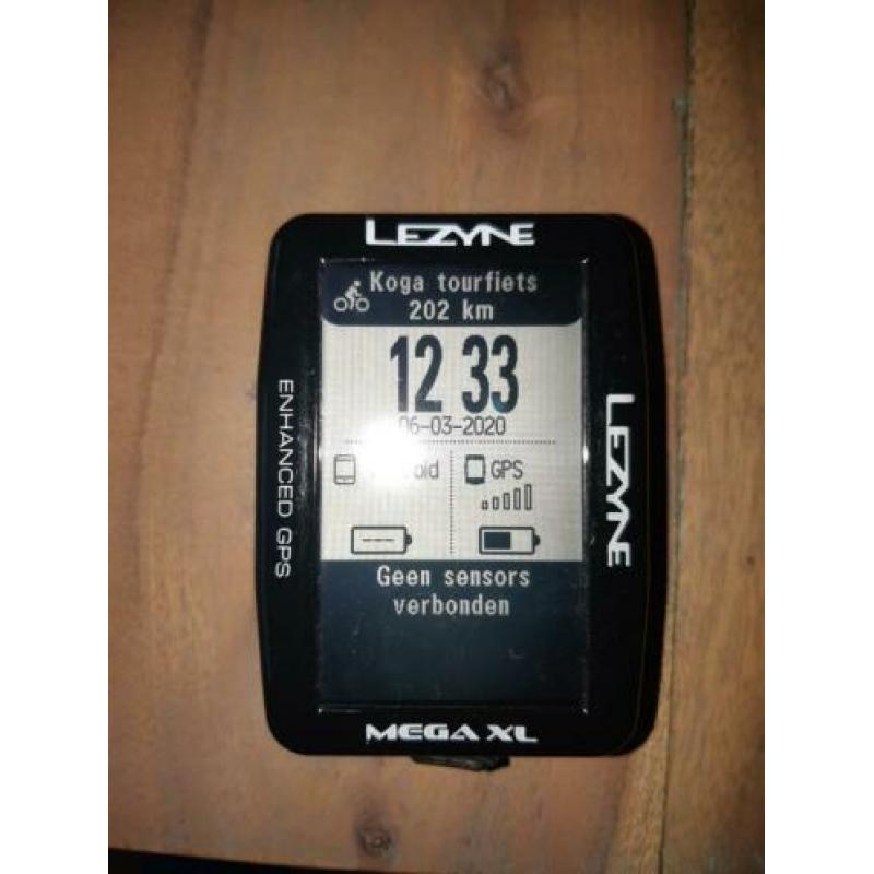 Lezyne Mega XL fietscomputer