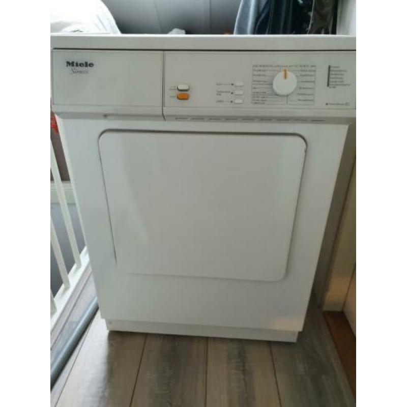 Miele wasdroger type T491 Sirocco met afvoer