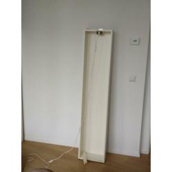 2x IKEA wandvitrine