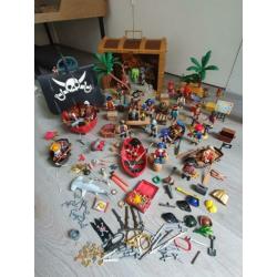 Playmobil piraten set met schip en koffer