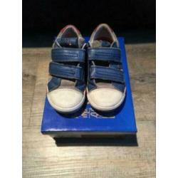 Super gave Muyters sneakers, maat 26, blauw!!