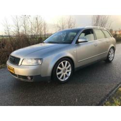 Audi A4 Avant 1.8 Turbo Exclusive MT S-LINE CLIMA NAVI !