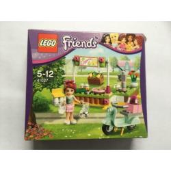 LEGO Friends Mia's Limonadekraam (41027)