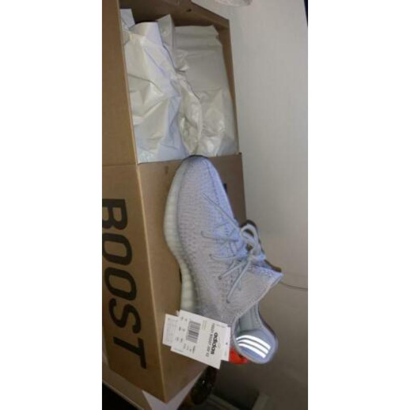 Adidas yeezy tail light maat 44 2/3