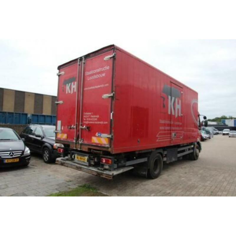 DAF AE55CF Daf LF met bak en laadklep (bj 2001)