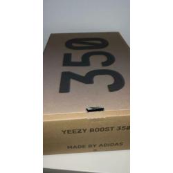 Adidas yeezy tail light maat 44 2/3