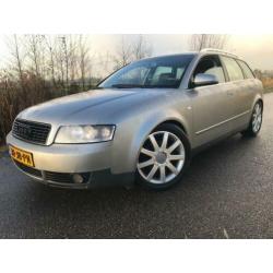 Audi A4 Avant 1.8 Turbo Exclusive MT S-LINE CLIMA NAVI !