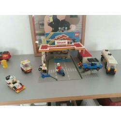 lego Shell station ,tankwagen en race auto jaren 80 .