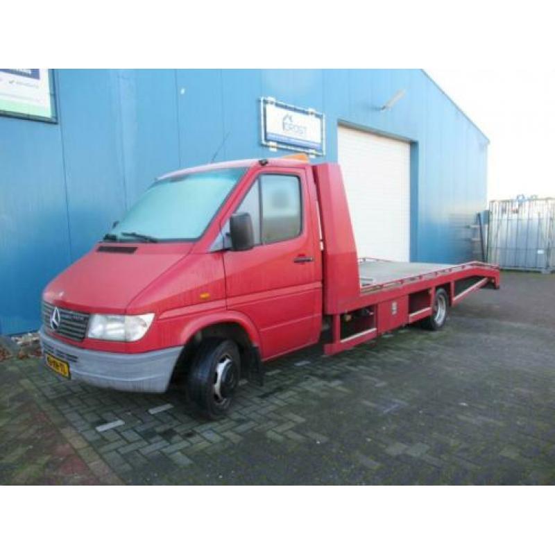 Mercedes-Benz Sprinter autoambulance , oprijwagen , tijhof o