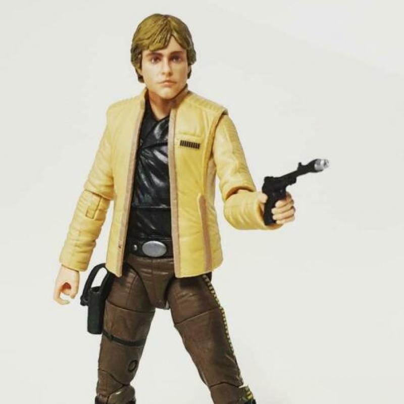 Luke Skywalker Strikes Black Serie 6inch