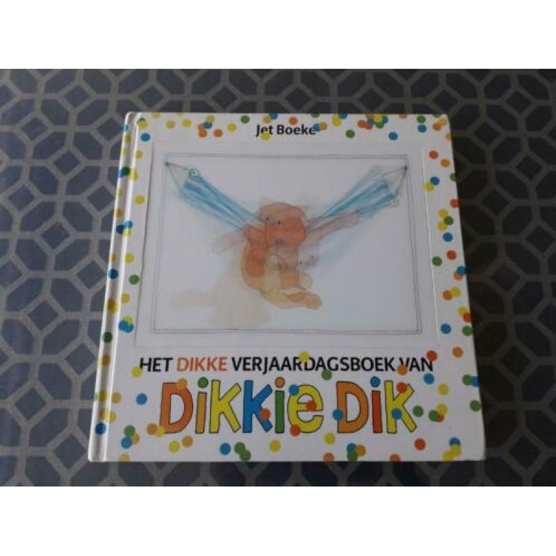 Het dikke verjaardagsboek van DIKKIE DIK.