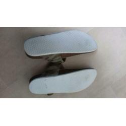 Jongens slippers mt. 39