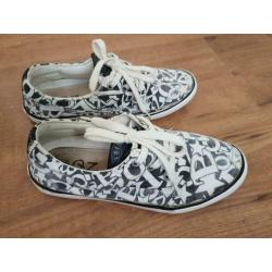 canvas sneakers, maat 35