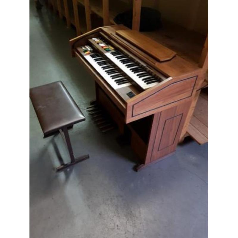 Orgel 30 jaar oud in goede staat!