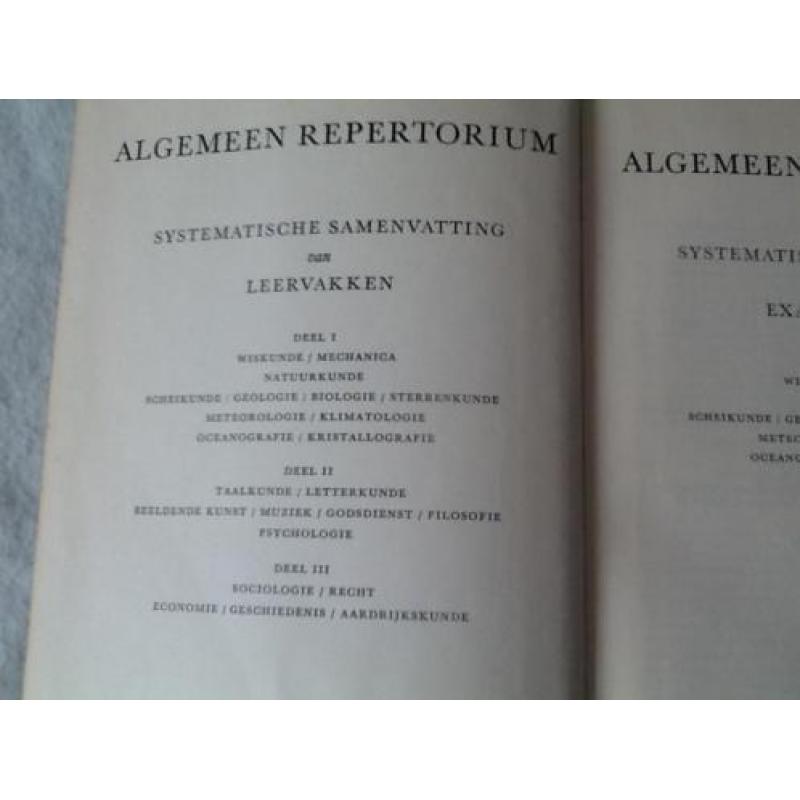 Oud algemeen repertorium in goede staat, oud studieboek