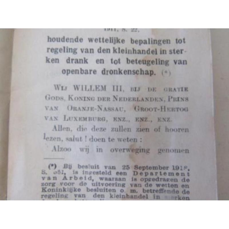 2 st. Antieke wetboekjes o.a. DRANKWET 1918 - Tjeenk Willink