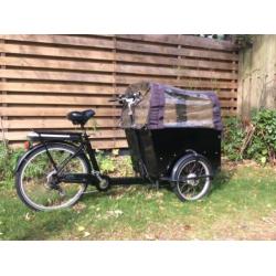 Bakfiets Babboe Big Elektrisch met regenhuif