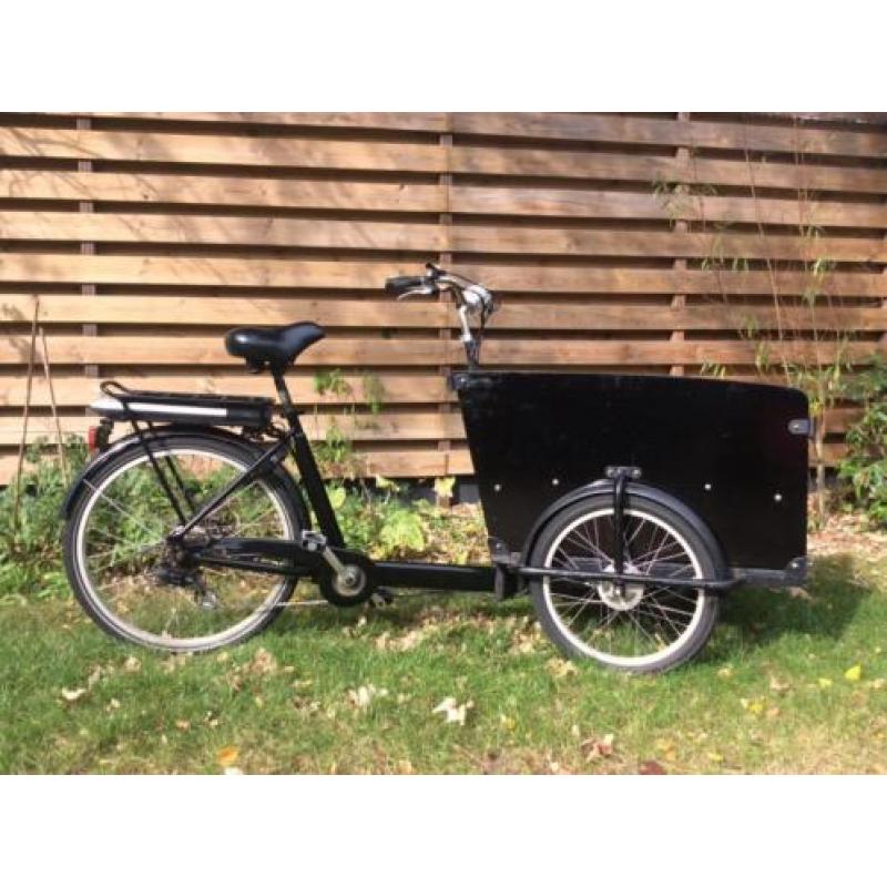 Bakfiets Babboe Big Elektrisch met regenhuif